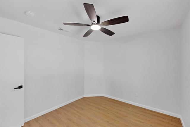 Building Photo - 1009 Lake Bluff Dr