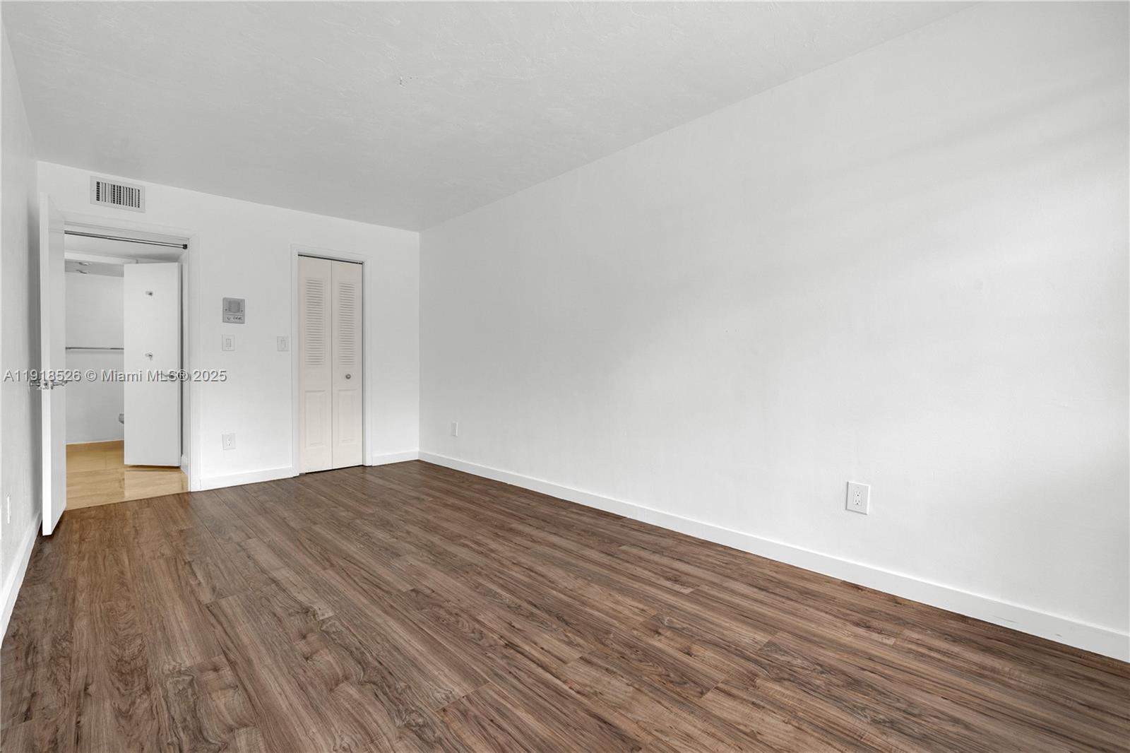 Building Photo - 9823 SW 93rd Ter