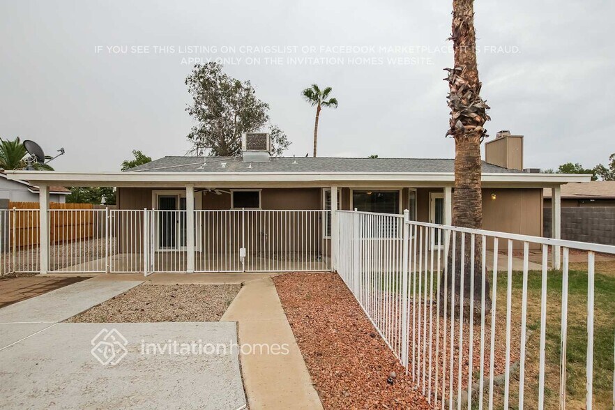 Building Photo - 3538 E Anderson Dr