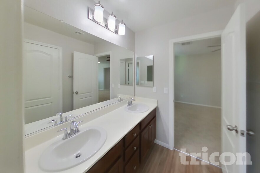 Building Photo - 6410 Jacobville Ct