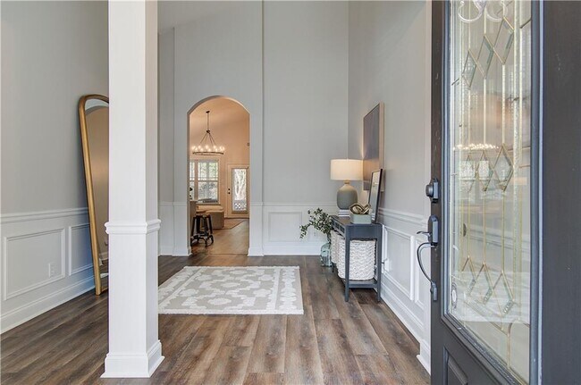 Building Photo - 3822 Carriage House Dr