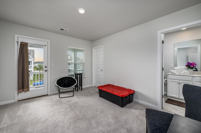 Building Photo - 837 Harrison Mill St