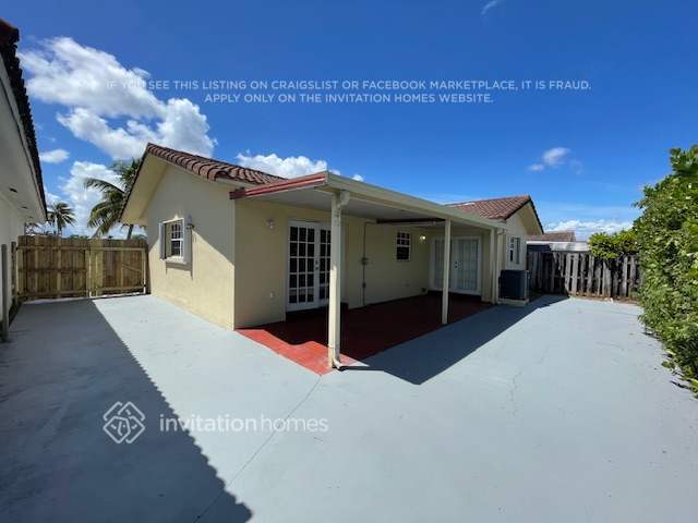Building Photo - 1301 SW 138th Ct