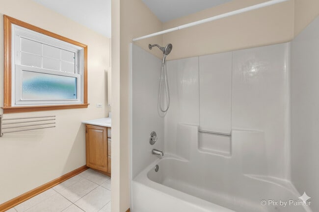 Building Photo - 31 W Harrison Rd