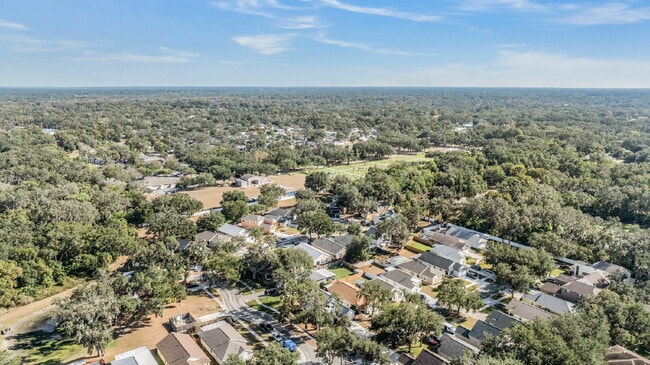 Building Photo - 6724 Summer Haven Dr