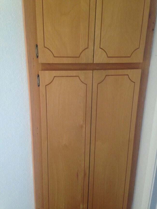 Building Photo - 793 W Mesa Verde Dr