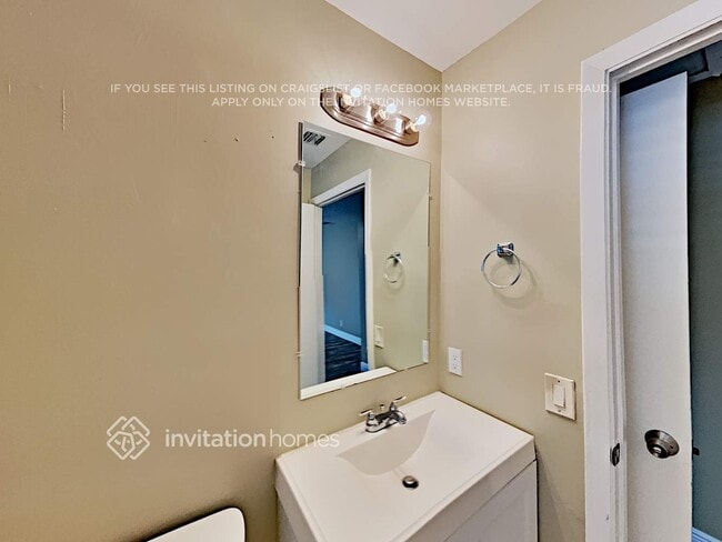 Building Photo - 5968 Ithaca Cir W