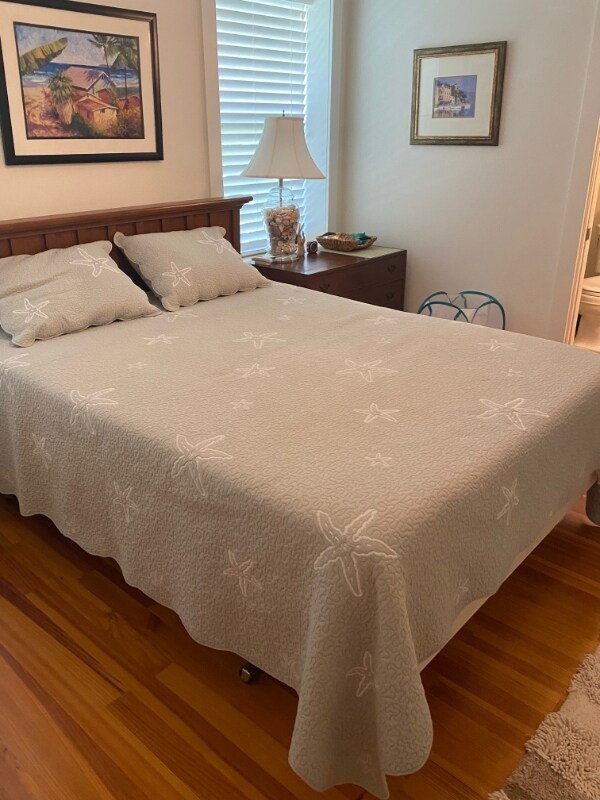 Building Photo - 431 E 9th Ave