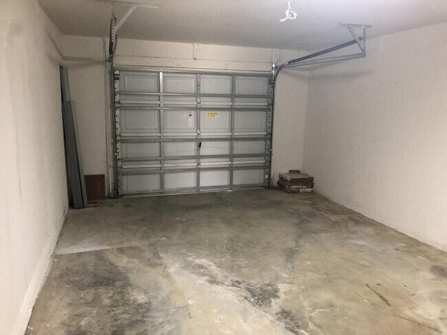 Building Photo - 2103-2105 Andalusia Blvd