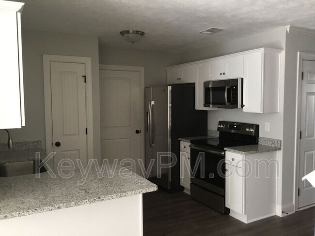 Building Photo - 626 Vista Dr