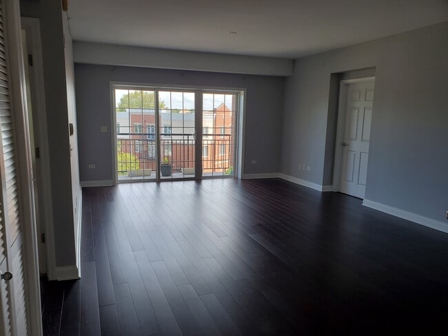 Building Photo - 3501 Wellington Ct