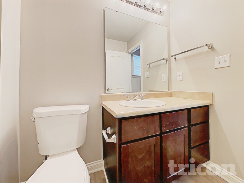 Building Photo - 2619 Harshaw Ct