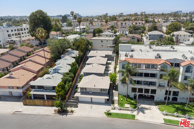 Building Photo - 7127 Ramsgate Ave
