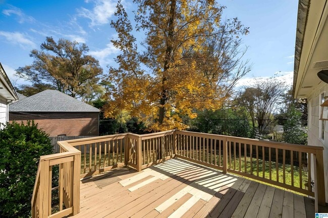 Building Photo - 2005 Chestnut Rd