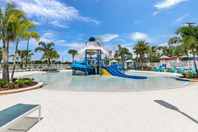 Building Photo - 1552 Carey Palm Cir