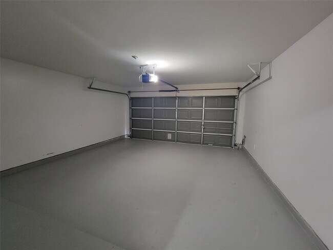 Building Photo - 20526 Ginnydale Dr