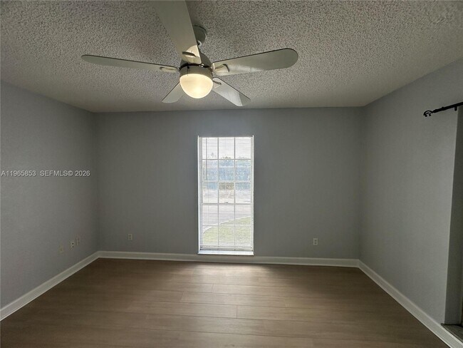 Building Photo - 7981 S French Dr