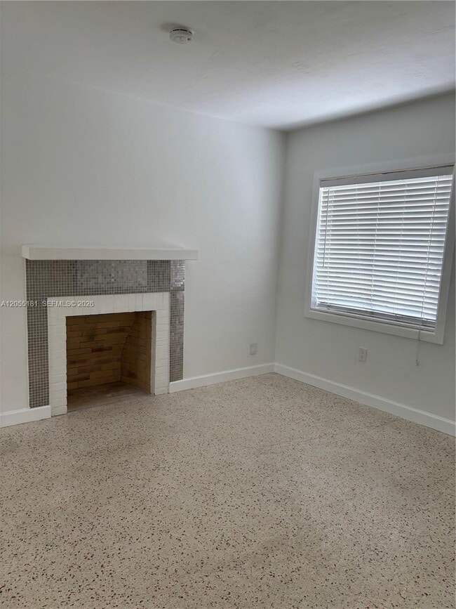 Building Photo - 6410 SW 63rd Ct