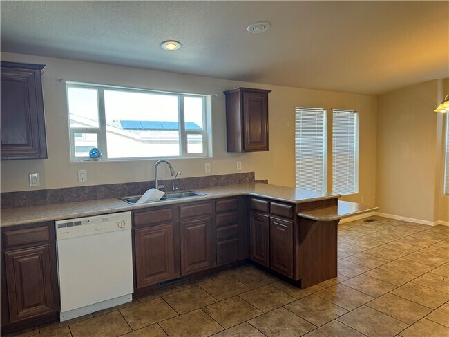 Building Photo - 4318 Amanda Ave