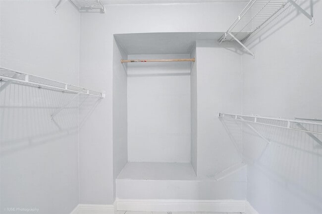 Building Photo - 4971 SW 7th Ct