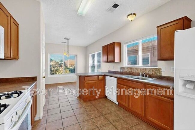 Building Photo - 6816 Paese Pl NW