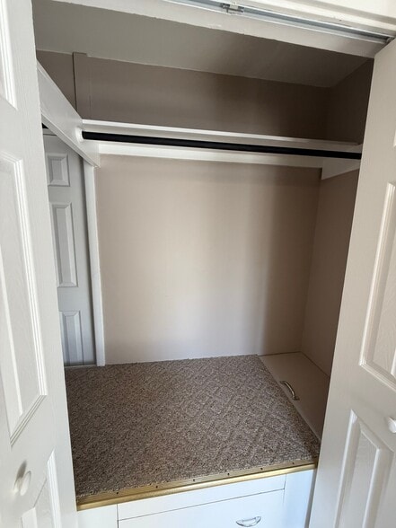 Building Photo - 1425 4th Ave NW