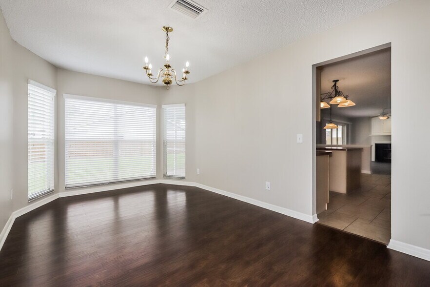 Building Photo - 2601 Berryvine Pl