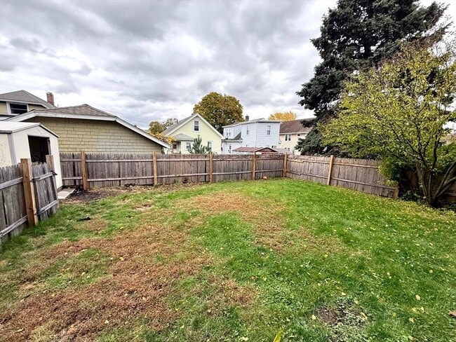 Building Photo - 151 Lexington St