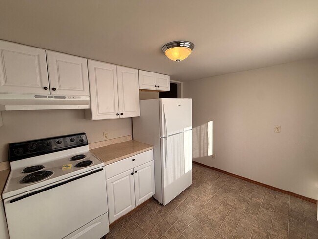 Building Photo - M1614 #1-3