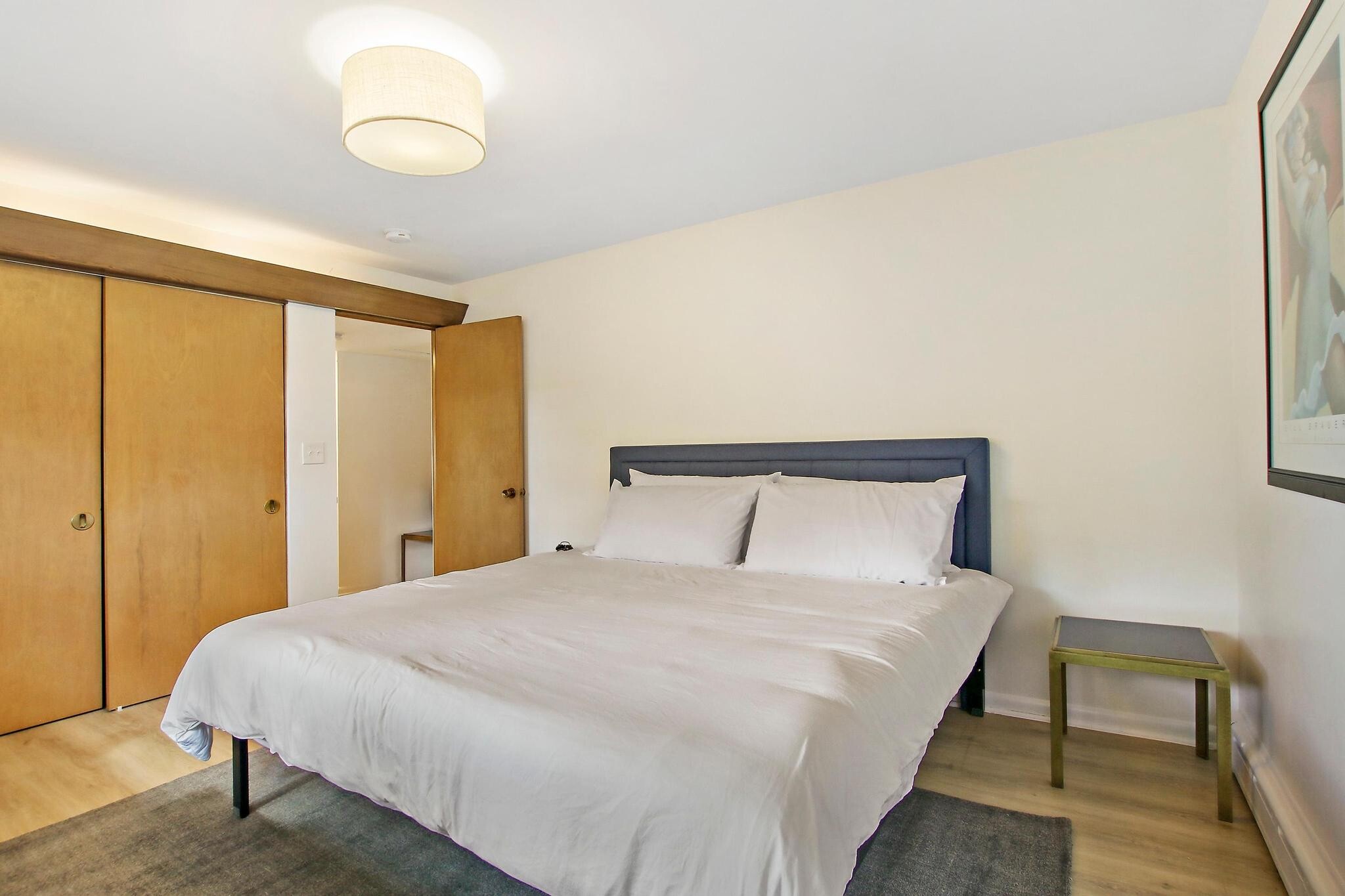 Building Photo - 435 Lynn Terrace