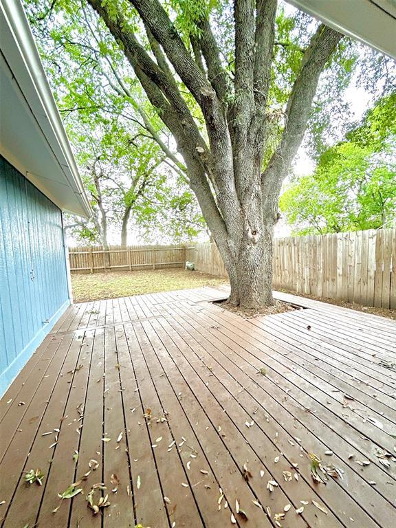Building Photo - 4914 Scarsdale Dr