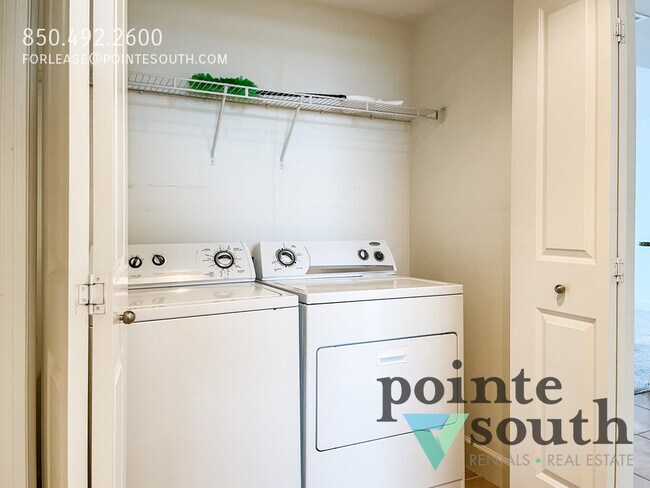 Building Photo - Waterfront 2B/2BA Condo at Galia!