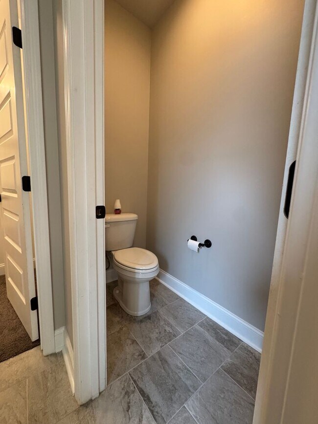 Building Photo - 234 Pumprock Dr