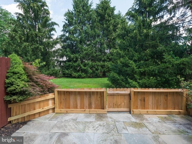 Building Photo - 803 Pritchet Ct