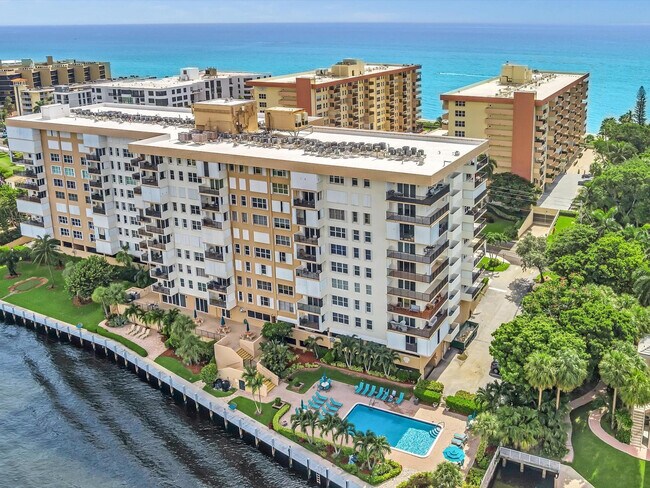 Building Photo - 1150 Hillsboro Mile