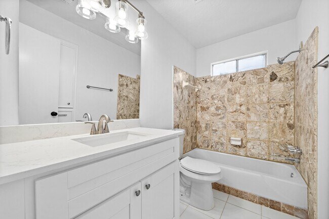 Building Photo - 7810 Antoine Dr