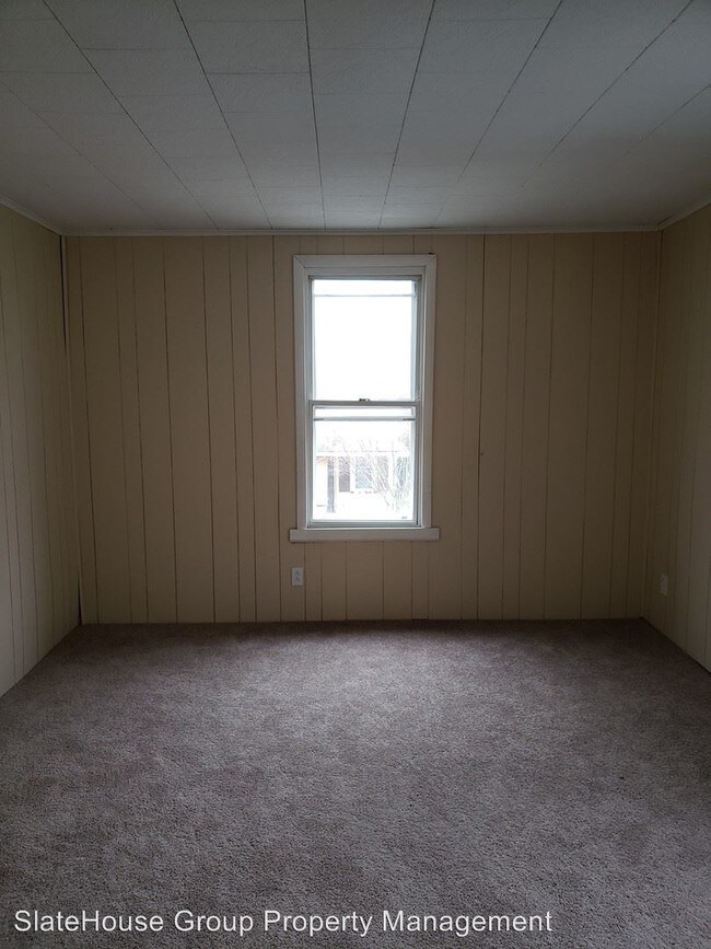 Building Photo - 3 br, 1 bath House - 1003 W 4th St EGWST