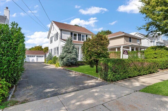 Primary Photo - 33 Avenue B