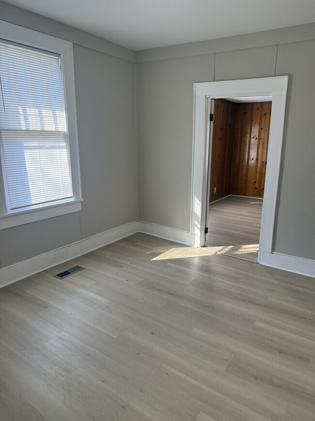 Building Photo - 4303 14th Ave