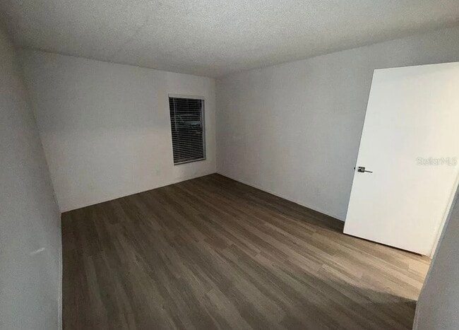 Building Photo - 5313 Summerlin Rd