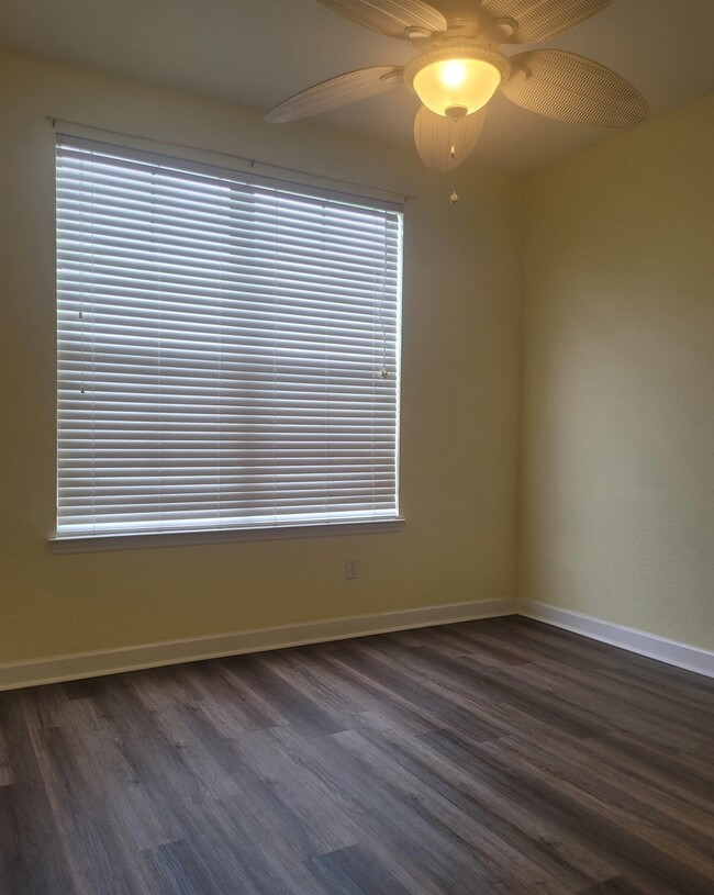 Building Photo - 4105 Raleigh Way
