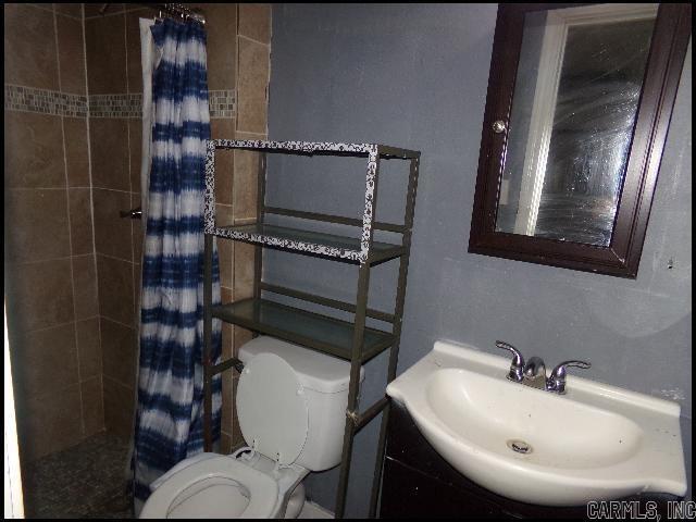 Building Photo - 1504 E 38th St