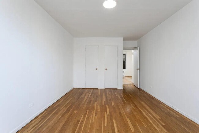 Building Photo - 488 Ocean Pkwy