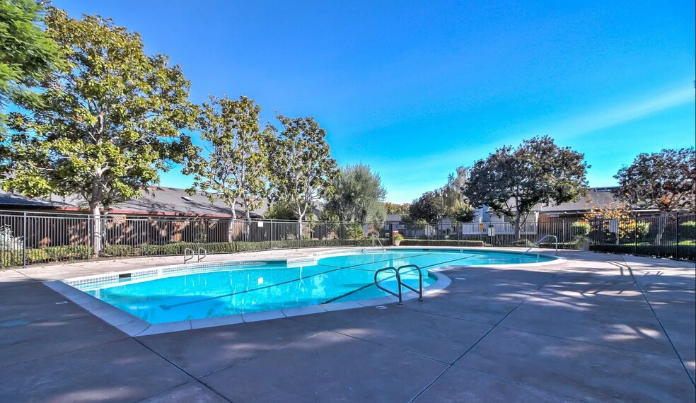 Building Photo - 1344 Merrivale West Sq