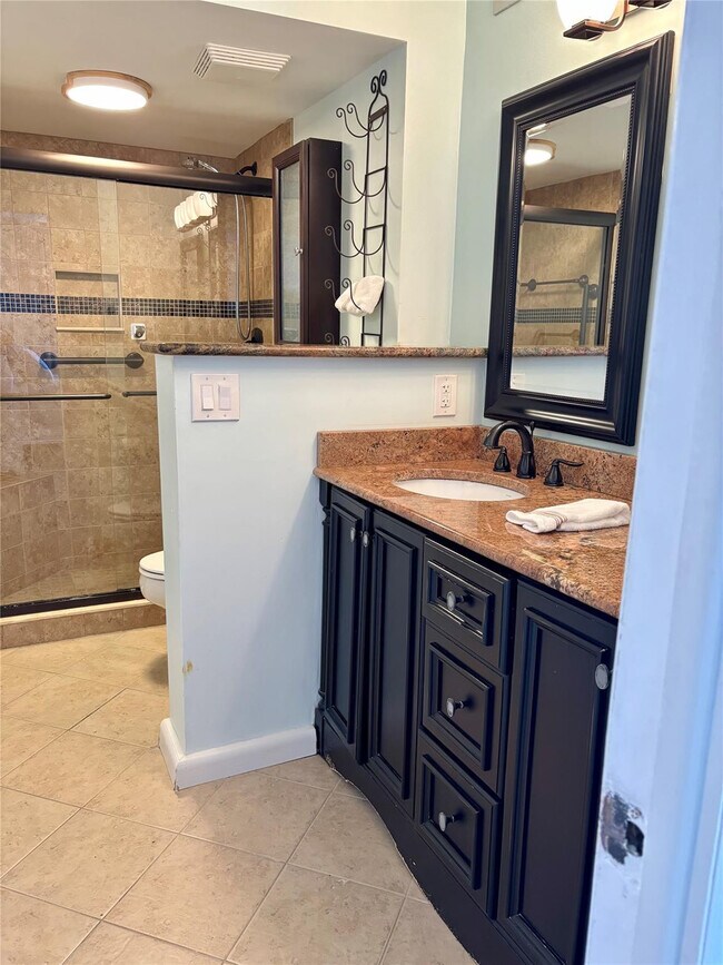 Building Photo - 9940 S Ocean Dr