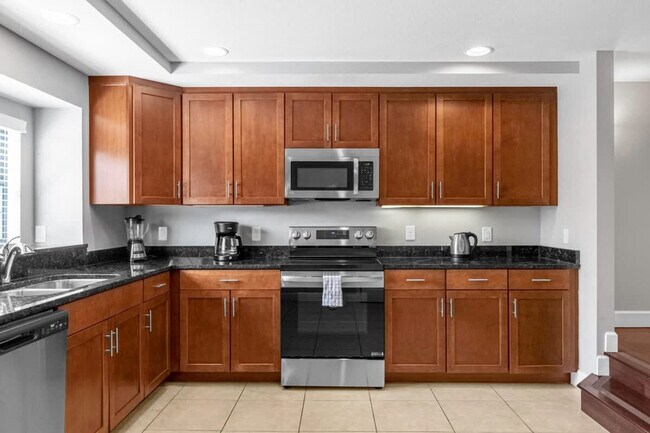 Building Photo - 8543 Kediaman Ave