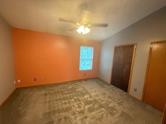 Building Photo - 602 Topaz Ln