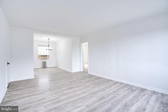 Building Photo - 5110 Columbia Pike
