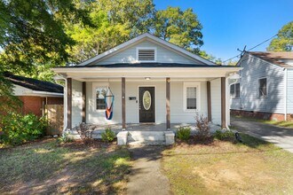 Building Photo - Lovely 3 bedroom bungalow close to downtown Durham!