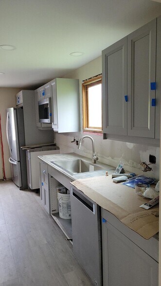Building Photo - 25160 W Circle Ave